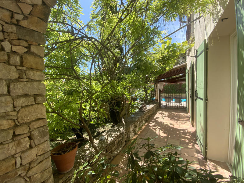 Maison - 210 m² - 6 pièces