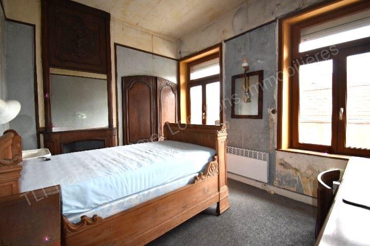 Maison - 325 m² - 9 pièces