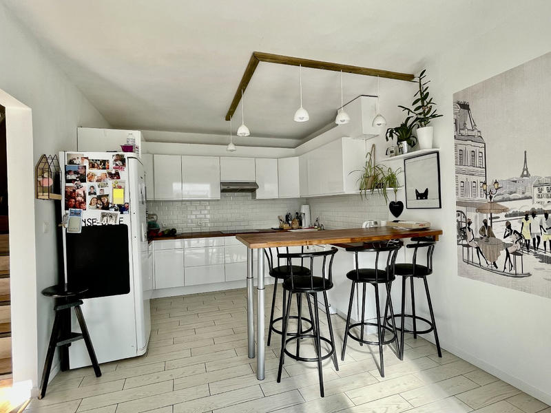 Maison - 180 m² - 5 pièces