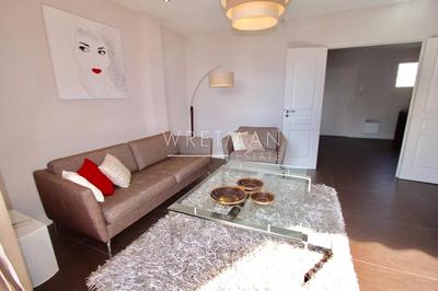 Appartement - 98 m² - 4 pièces