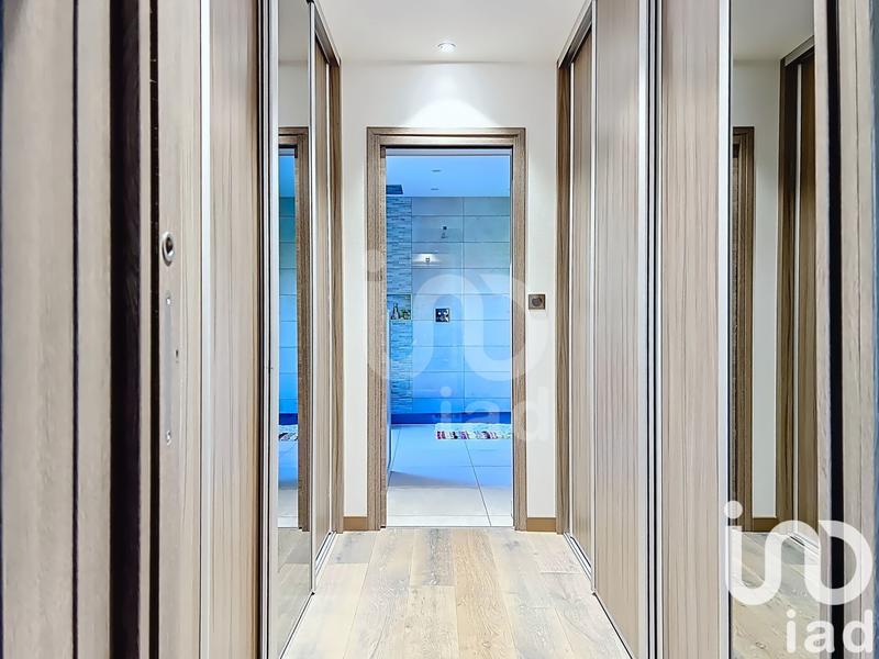 Maison - 380 m² - 8 pièces