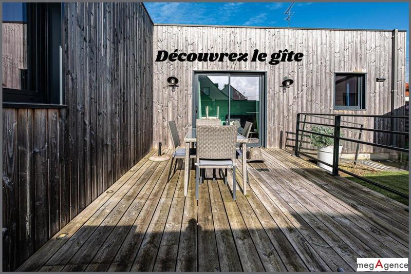 Maison - 161 m² - 9 pièces