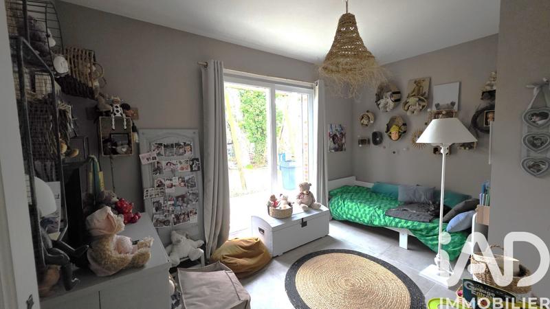 Maison - 181 m² - 6 pièces