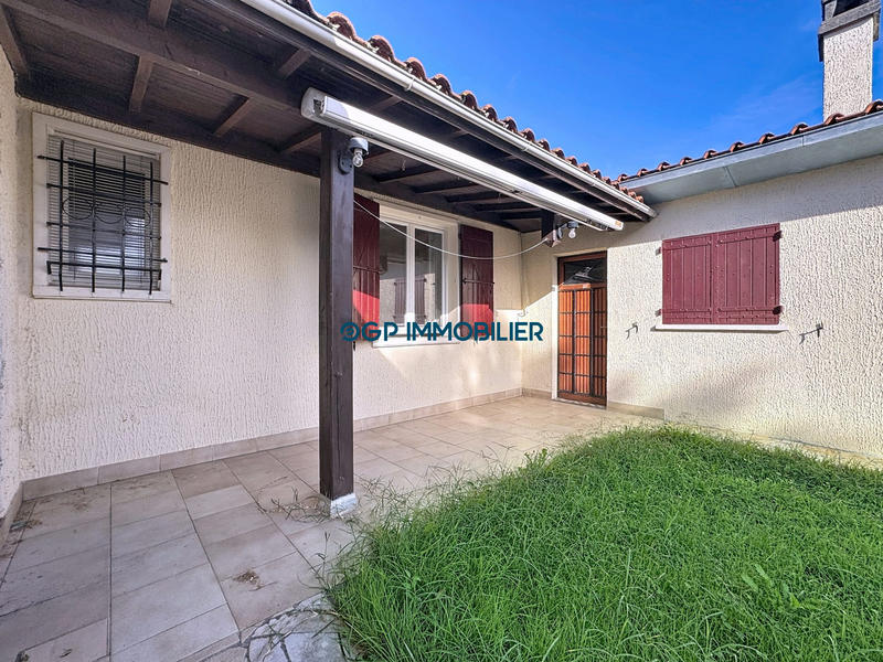 Maison - 98 m² - 4 pièces