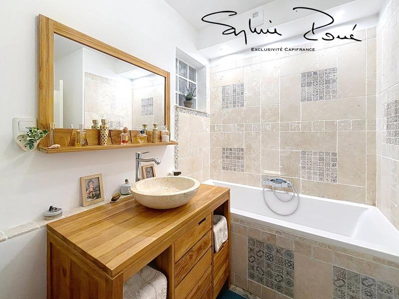 Appartement - 102 m² - 5 pièces