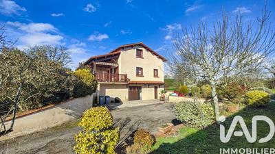 Maison - 157 m² - 5 pièces