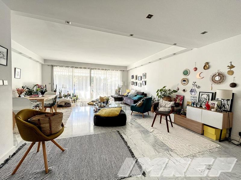 Appartement - 142 m² - 4 pièces