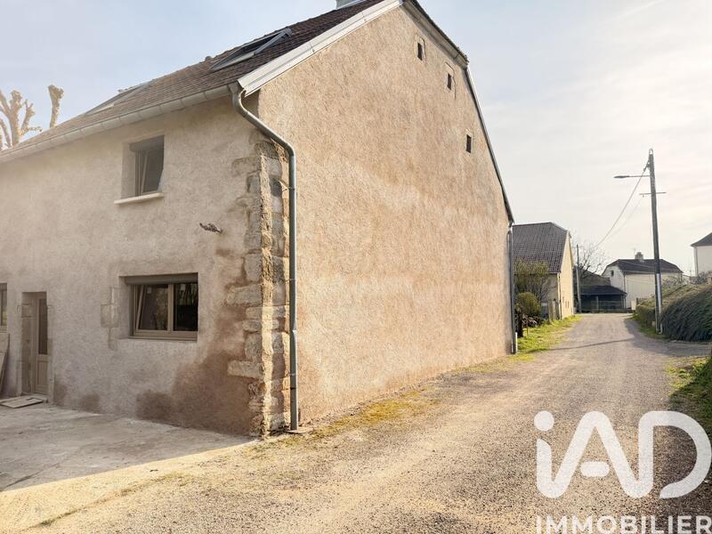 Maison - 200 m² - 5 pièces