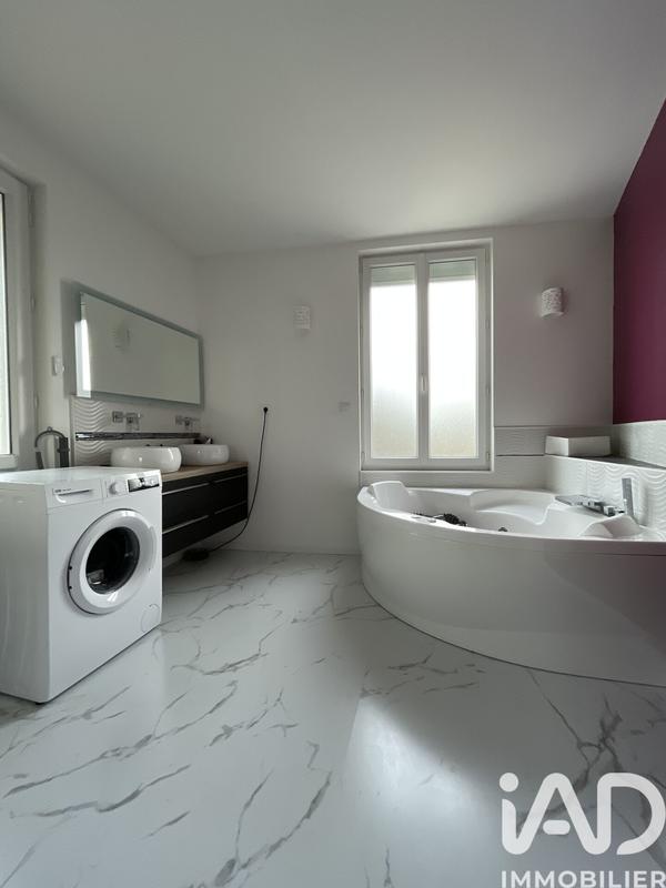 Maison de ville - 95 m² - 3 pièces