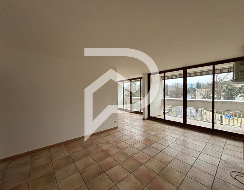 Appartement - 84 m² - 4 pièces