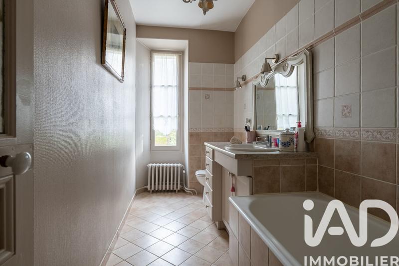 Maison - 276 m² - 10 pièces