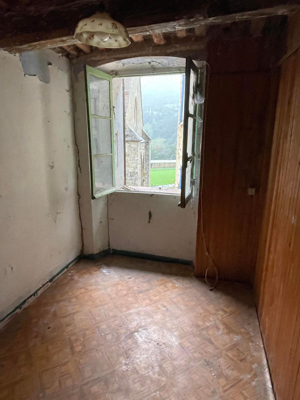 Maison de village - 105 m² - 10 pièces