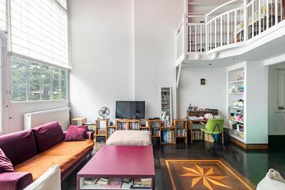 Loft - 110 m² - 4 pièces