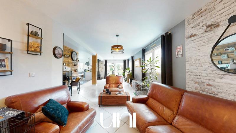 Maison - 220 m² - 10 pièces