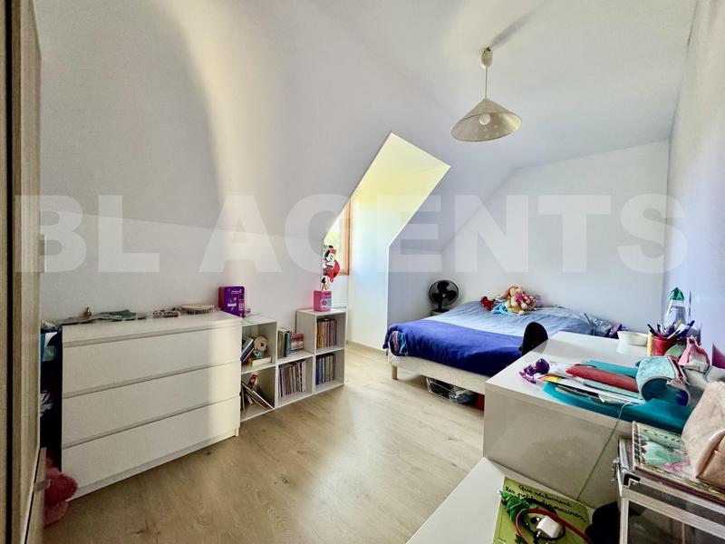 Maison - 157 m² - 7 pièces