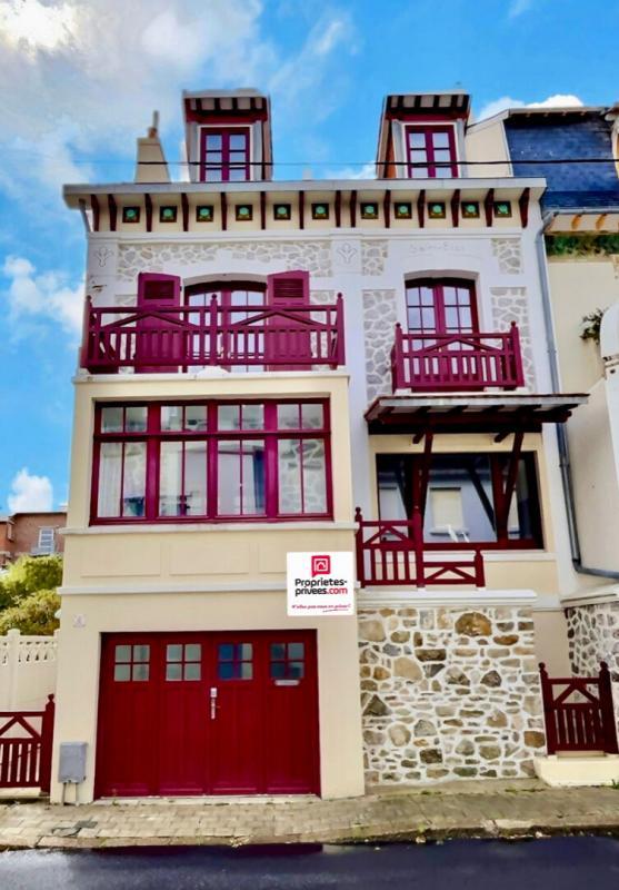 Villa - 130 m² - 8 pièces