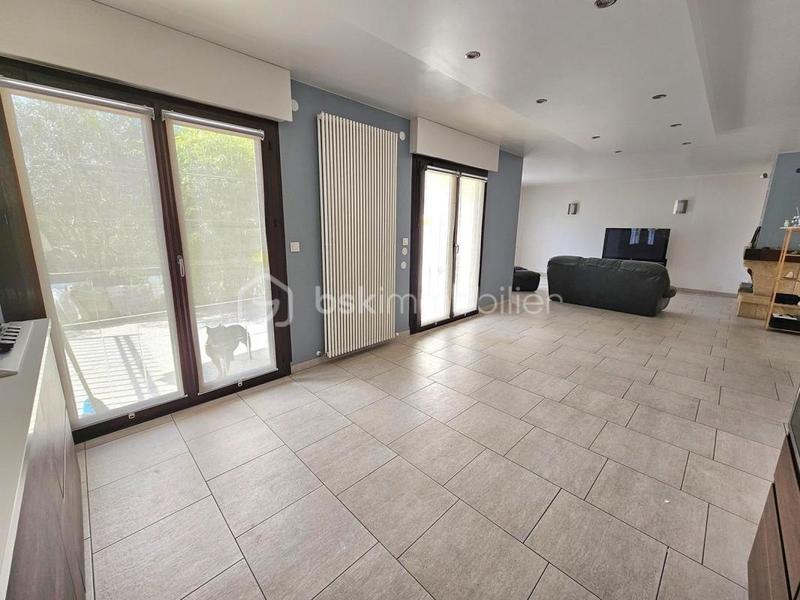 Pavillon - 130 m² - 6 pièces