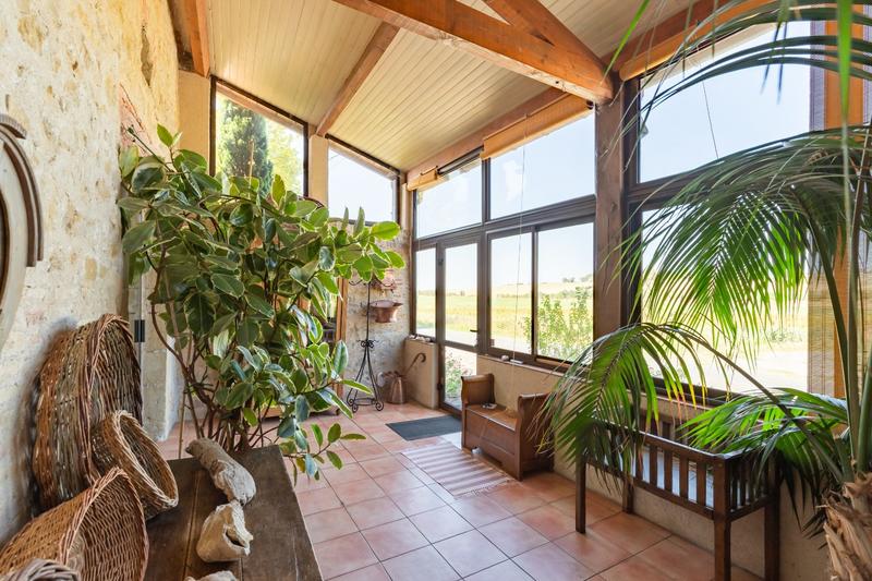 Maison - 250 m² - 10 pièces