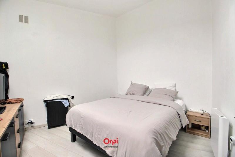 Appartement - 186 m² - 7 pièces