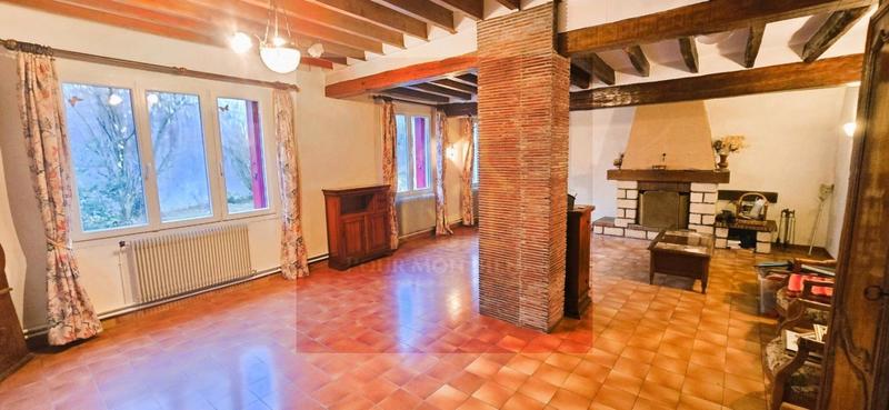 Maison - 199 m² - 7 pièces