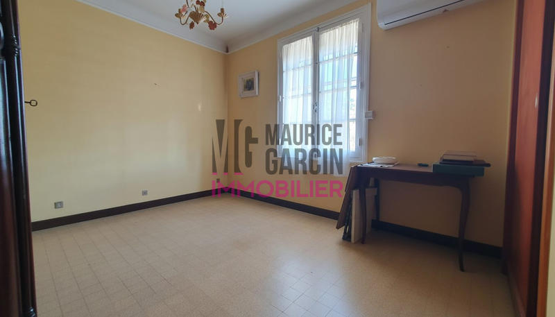 Maison traditionnelle - 132 m² - 6 pièces