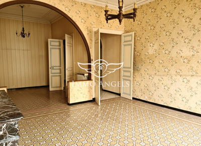 Maison ancienne - 401 m² - 9 pièces