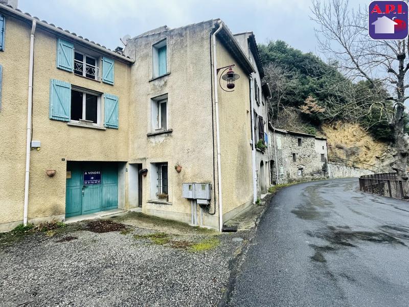 Maison - 99 m² - 5 pièces