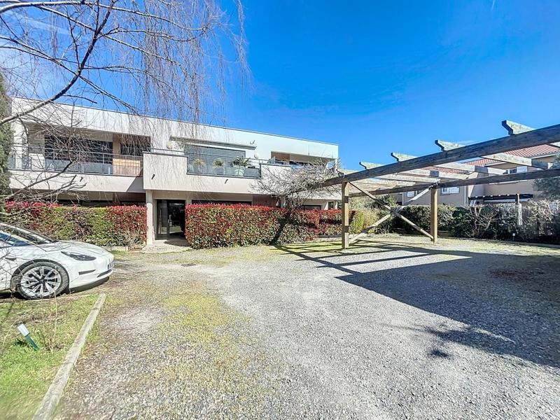 Studio - 37 m² - 1 pièce