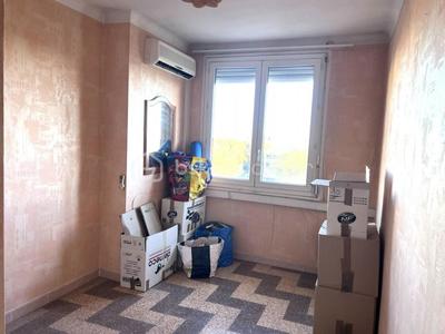 Appartement - 64 m² - 4 pièces