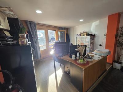 Local d'activités - 699 m² - 4 pièces