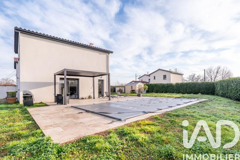 Maison - 97 m² - 4 pièces