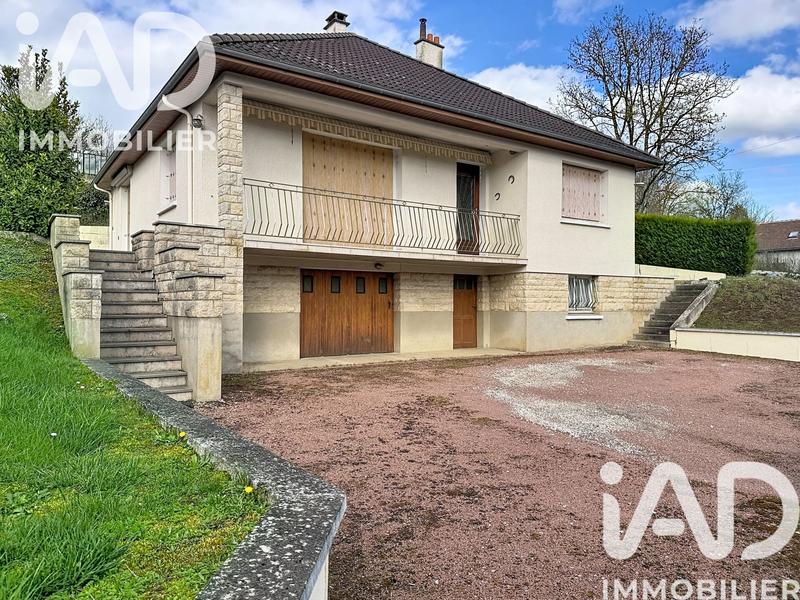 Maison - 93 m² - 4 pièces