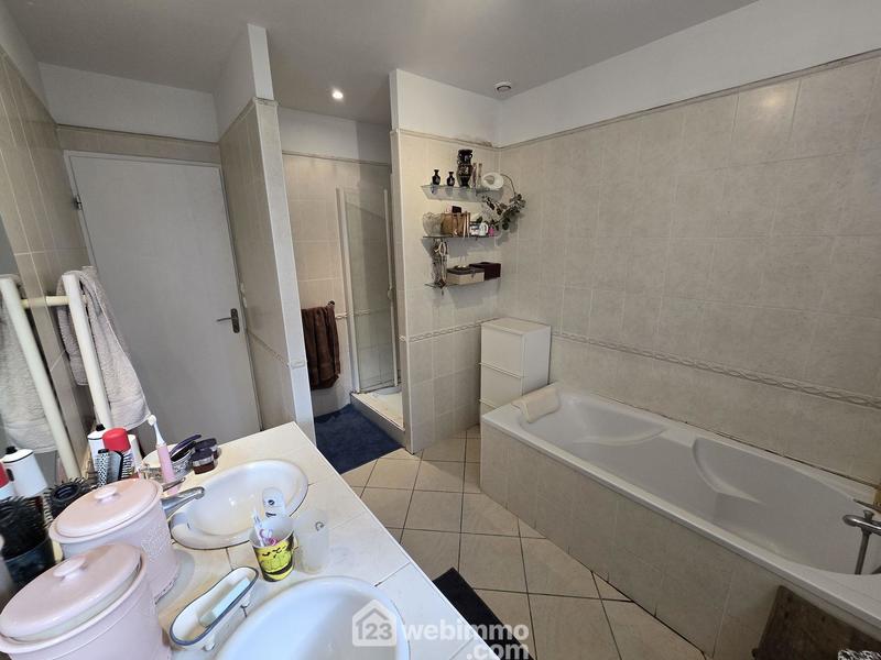 Maison - 101 m² - 4 pièces