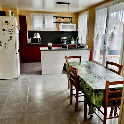 Maison - 200 m² - 8 pièces