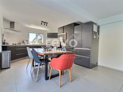 Maison - 188 m² - 6 pièces