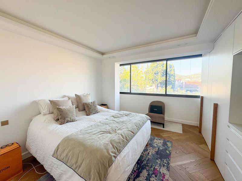 Appartement - 85 m² - 3 pièces