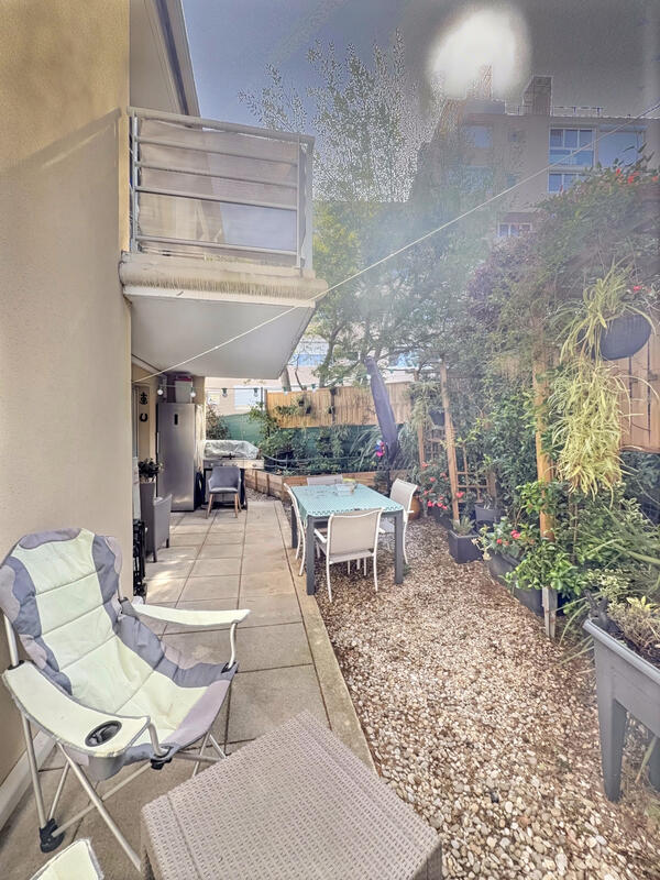 Appartement - 60 m² - 2 pièces