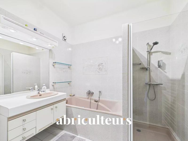 Appartement - 87 m² - 3 pièces