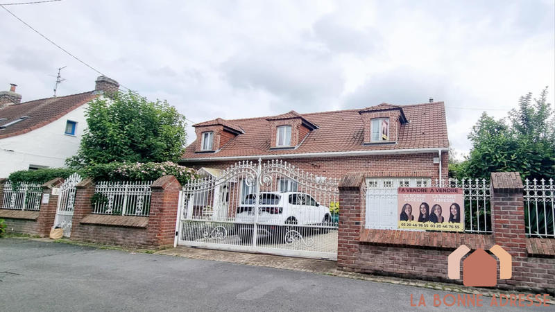 Villa - 220 m² - 6 pièces