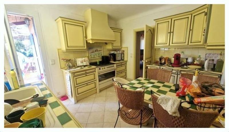 Maison - 205 m² - 7 pièces