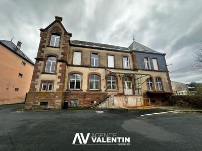 Appartement - 684 m² - 6 pièces