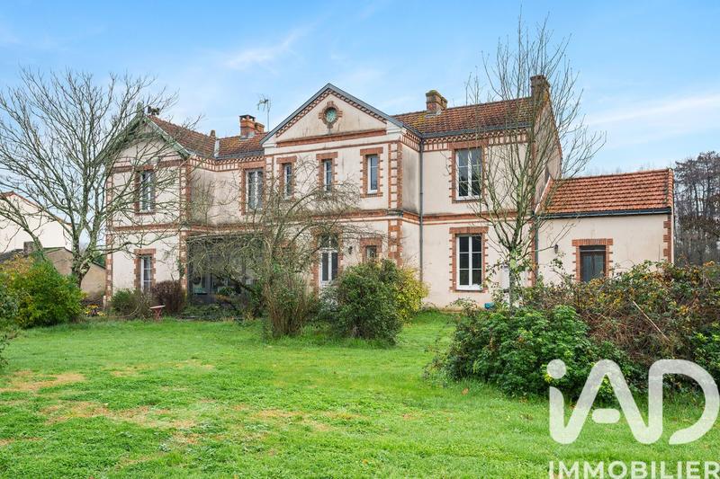 Maison - 122 m² - 7 pièces