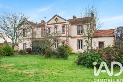 Maison - 122 m² - 7 pièces