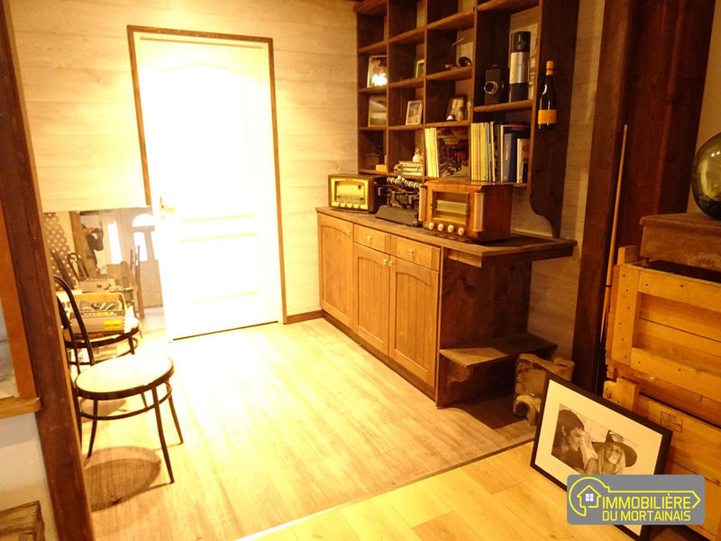 Maison - 104 m² - 4 pièces