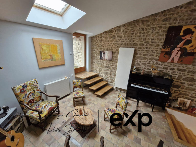 Maison ancienne - 181 m² - 8 pièces