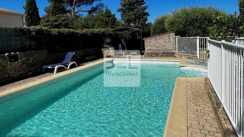 Villa - 100 m² - 5 pièces