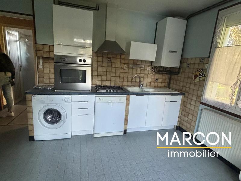 Immeuble - 196 m² - 9 pièces