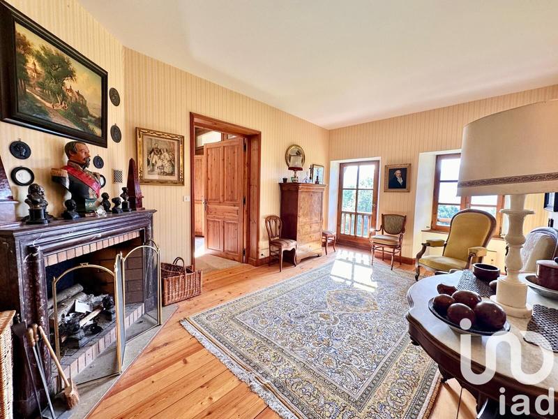 Maison - 372 m² - 14 pièces