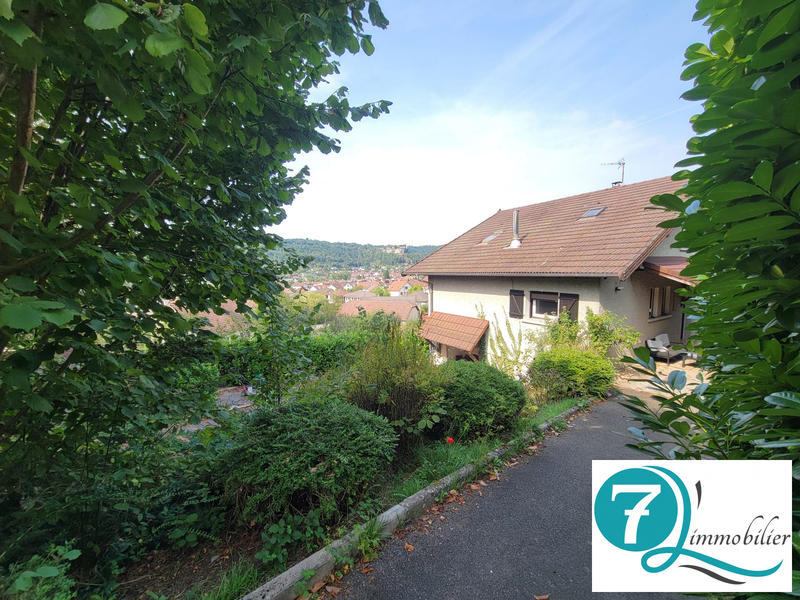 Maison - 110 m² - 7 pièces