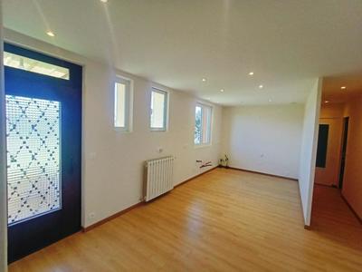 Villa - 80 m² - 4 pièces